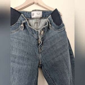 Gap Maternity Inset Panel Cheeky Straight Jeans (Size 27)